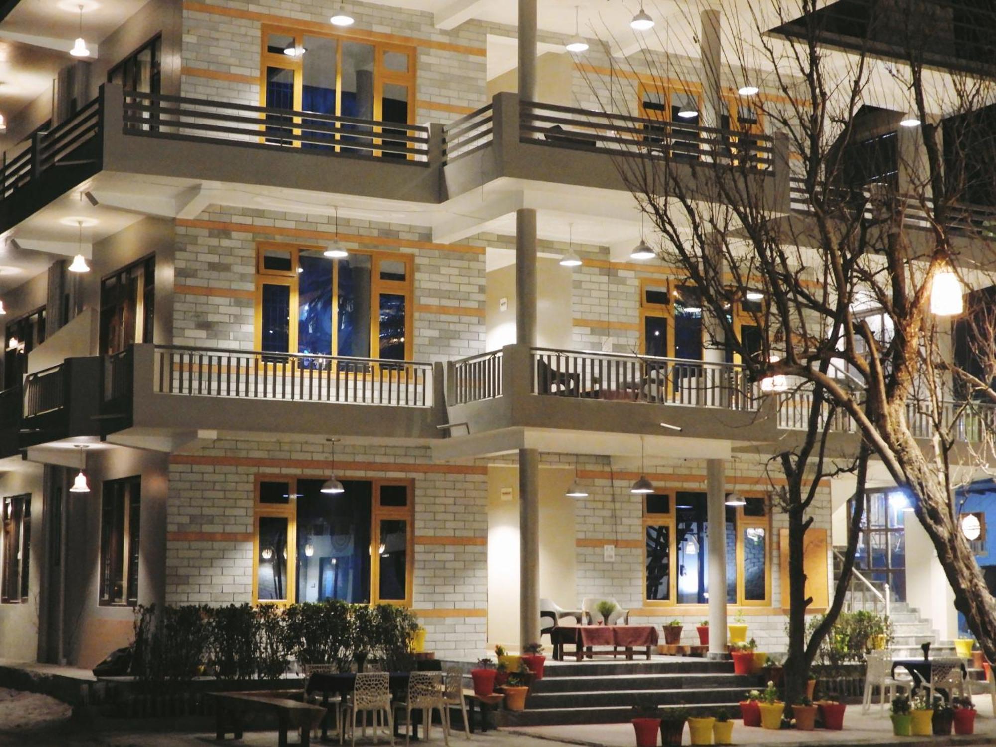 The Royal Orchard Kasol Hotel Exterior photo